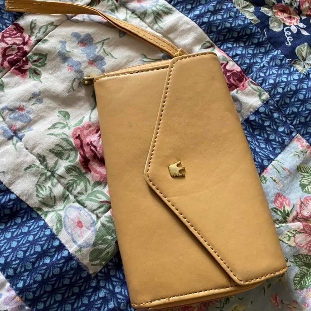 Crown-vintage Women's Tan and Yellow Bag